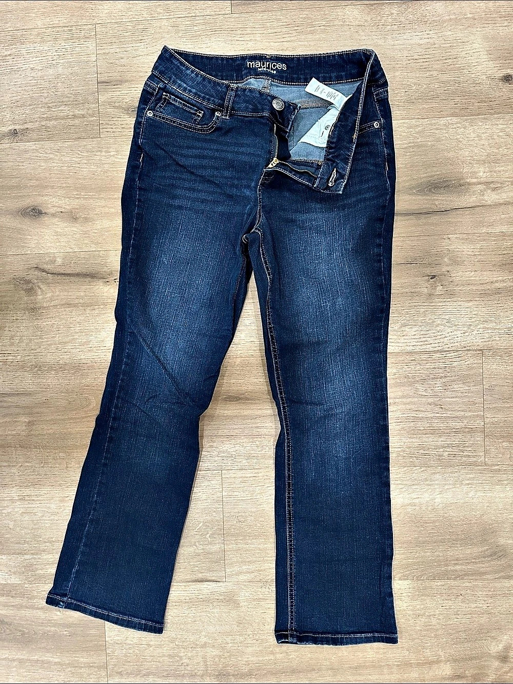 Maurices women Size 6 short Blue Like New